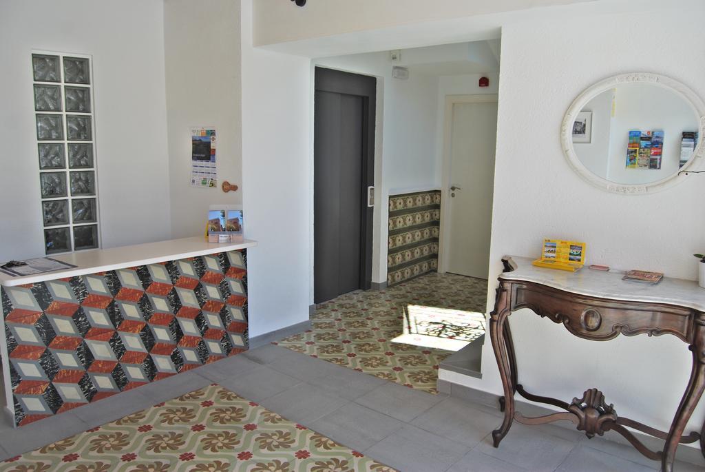 Apartaments Fonda Comerc 톨로엘라데몽트그리 외부 사진